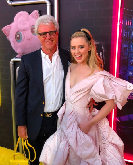 Kathryn Newton with her father, David Newton, living a single life. 